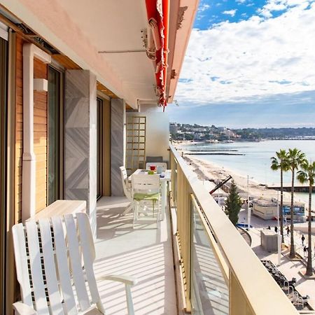Air-Conditioned Apartment With Sea View And At The Foot Of The Beaches アンティーブ エクステリア 写真